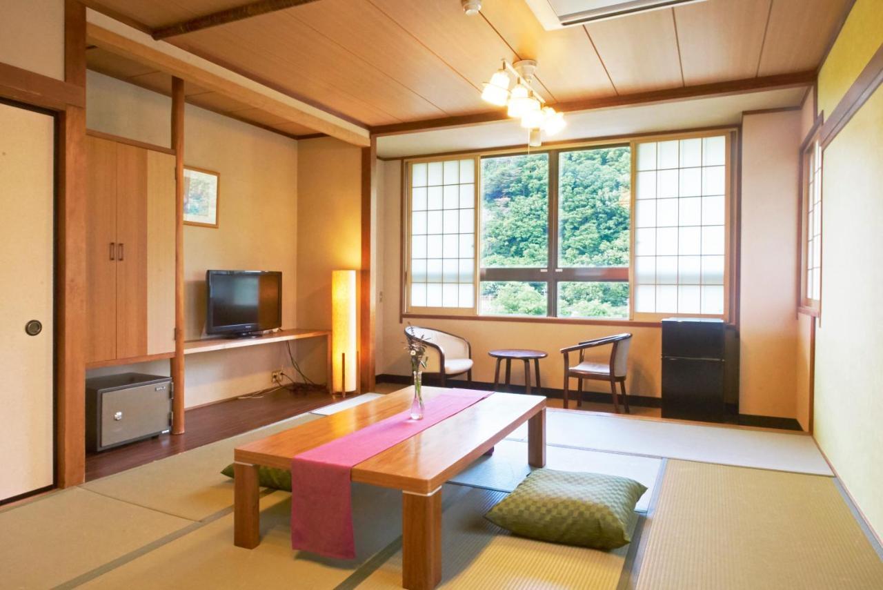 Yutoriro Bandai Atami Hotell Koriyama  Eksteriør bilde